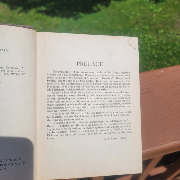 Vintage Gregg Shorthand Dictionary (1936) - Picture 6 of 11
